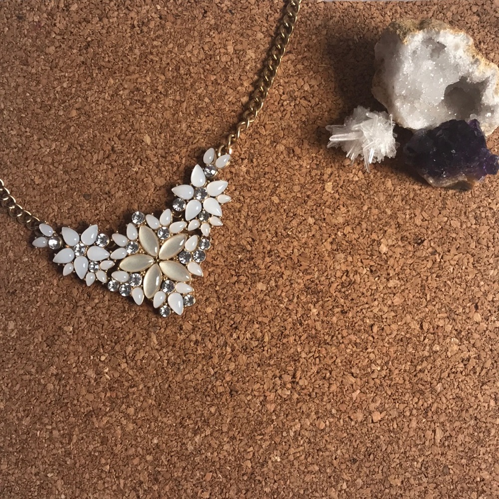 Chunchy necklace